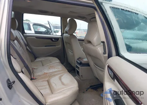 2002 Volvo V70 2.4T z USA, uszkodzony, nr VIN YV1SW58DX21185421